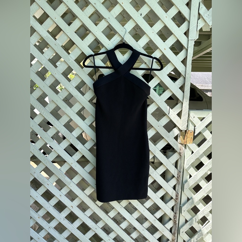Aritzia Babaton Sculpt Knit Criss Cross Dress - Picture 5 of 12